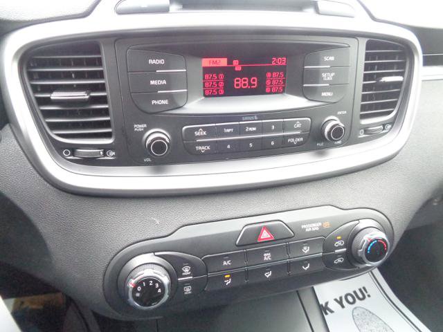 Used 2016 Kia Sorento L image 36