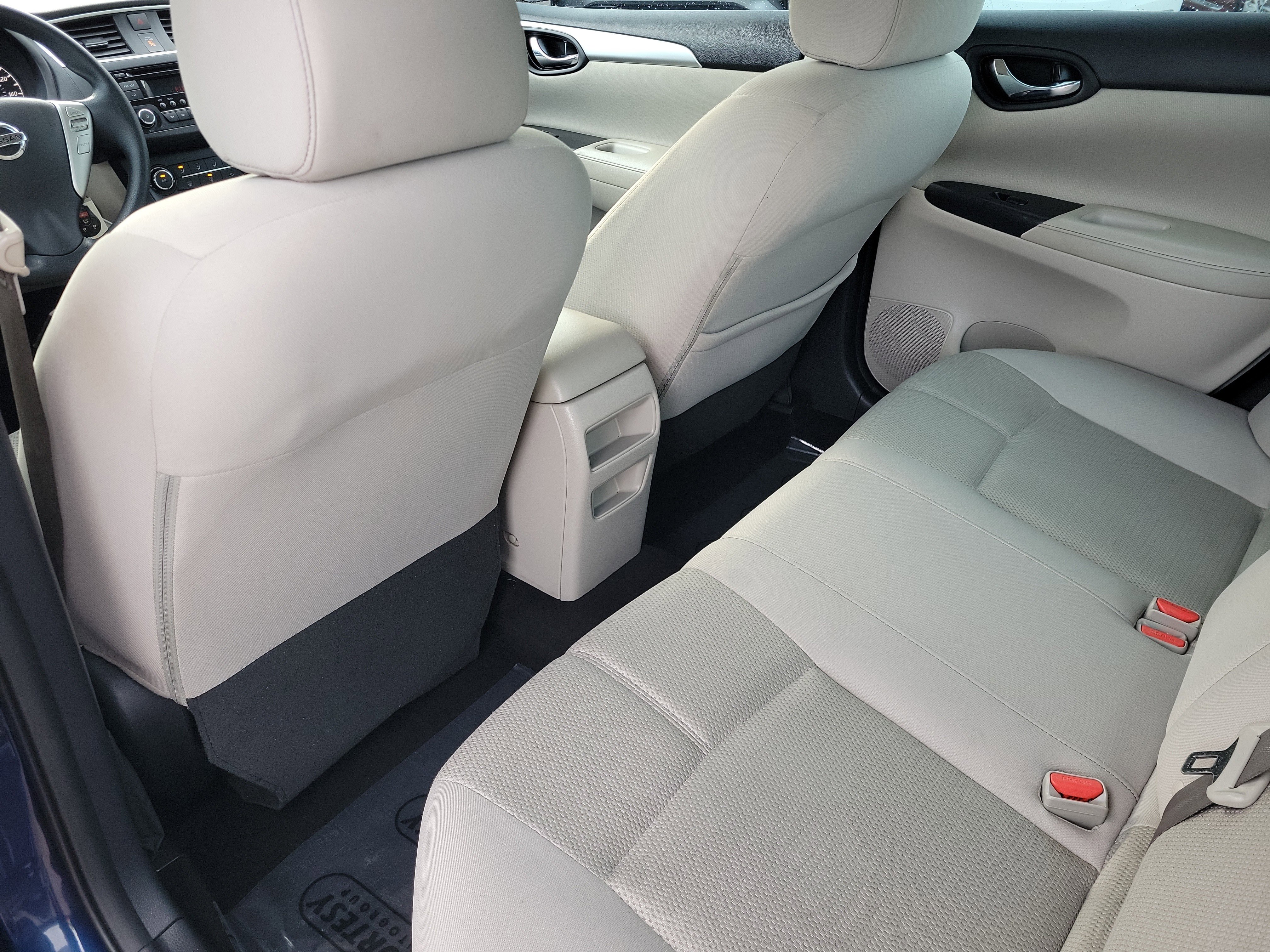 Used 2016 Nissan Sentra S image 12