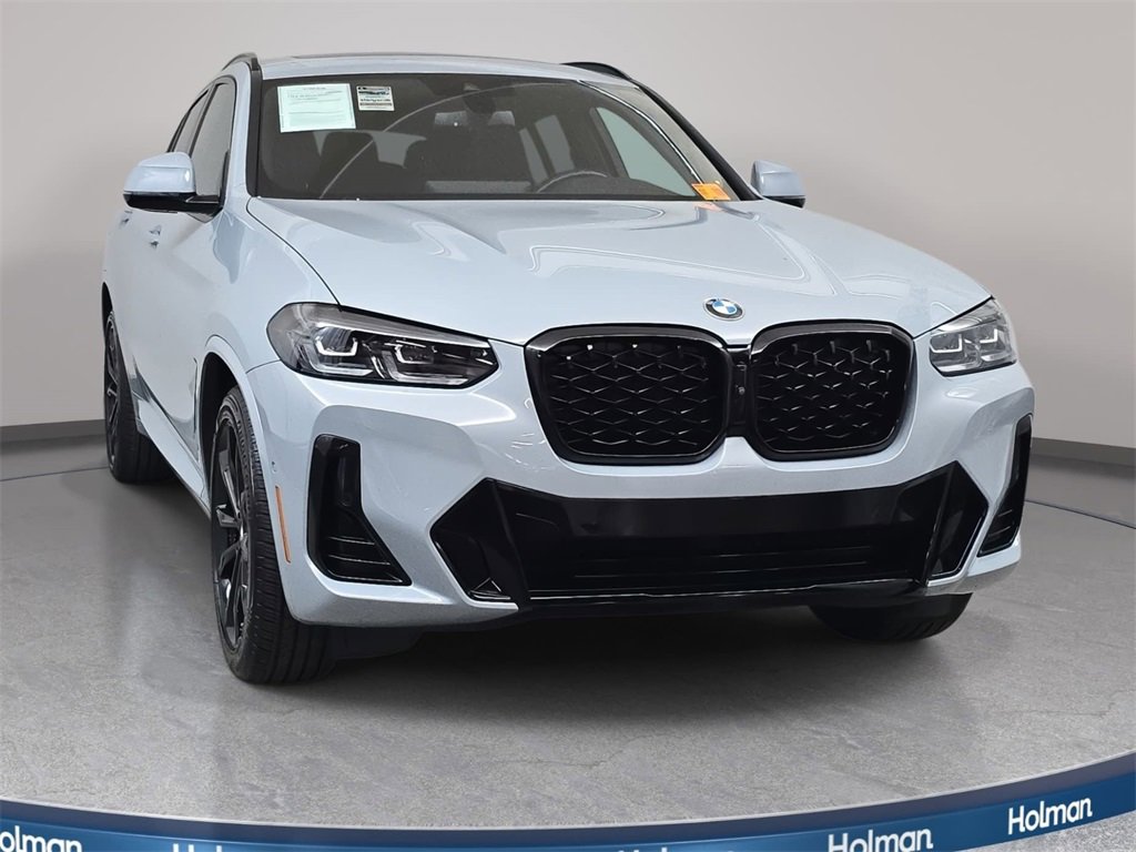 Used 2023 BMW X4 xDrive30i w/ M Sport Package image 3