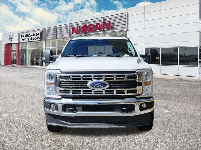 Used 2025 Ford F350 XLT image 2