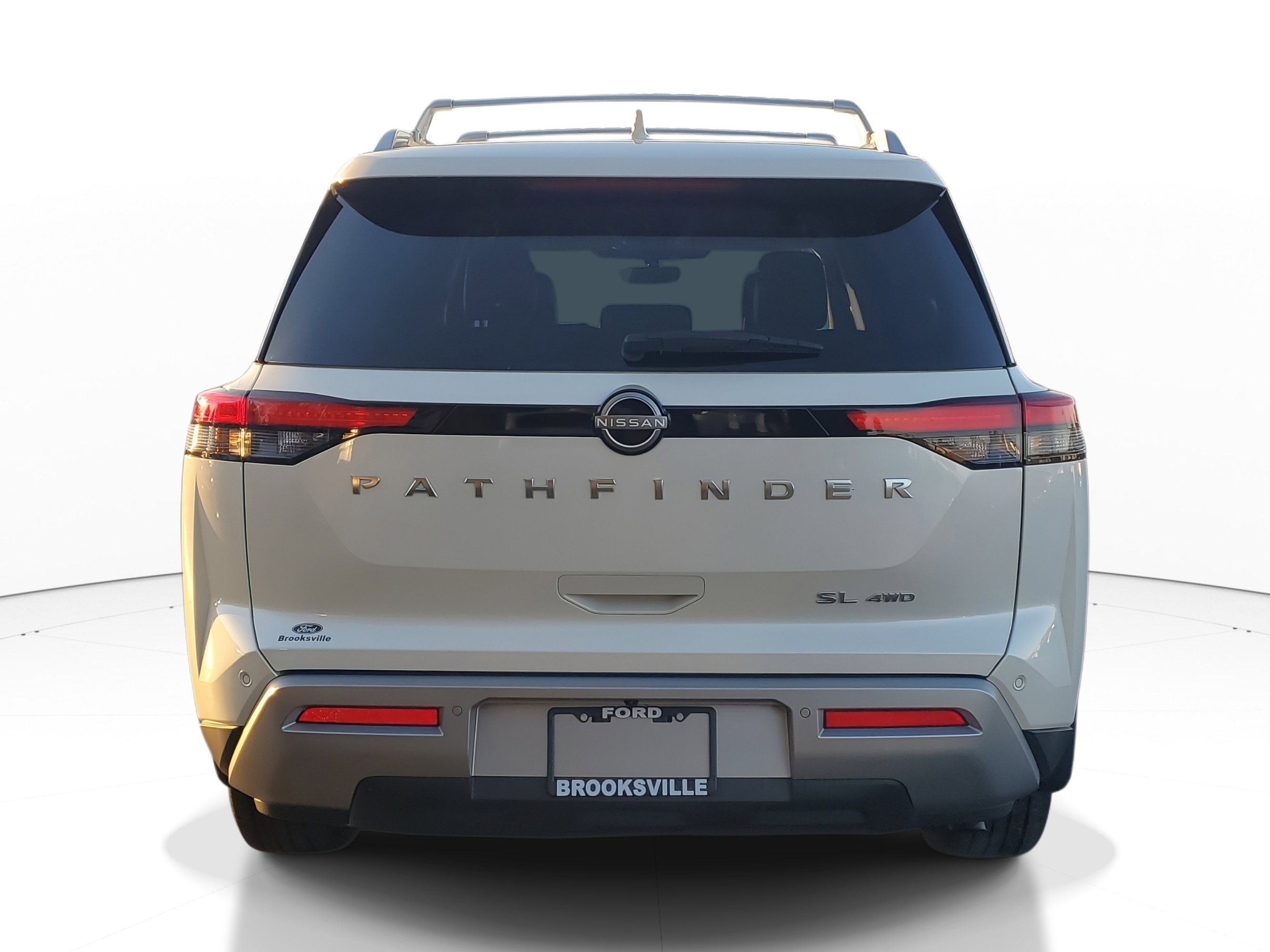 Used 2024 Nissan Pathfinder SL image 5