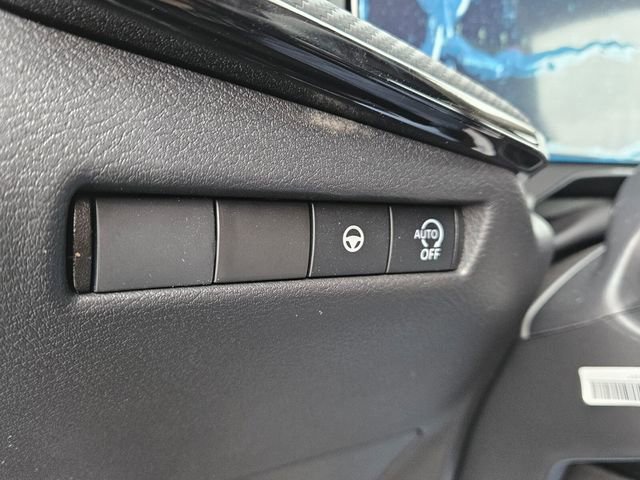 New 2026 Nissan Kicks SR image 27