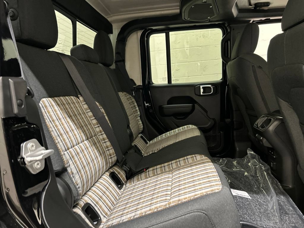 New 2026 Jeep Gladiator Sport AWD/4WD image 9