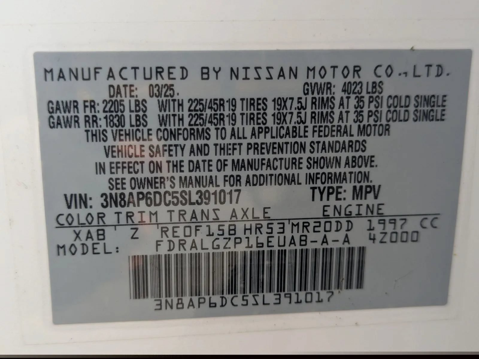 Used 2025 Nissan Kicks SR w/ SR Premium Package FWD image 28