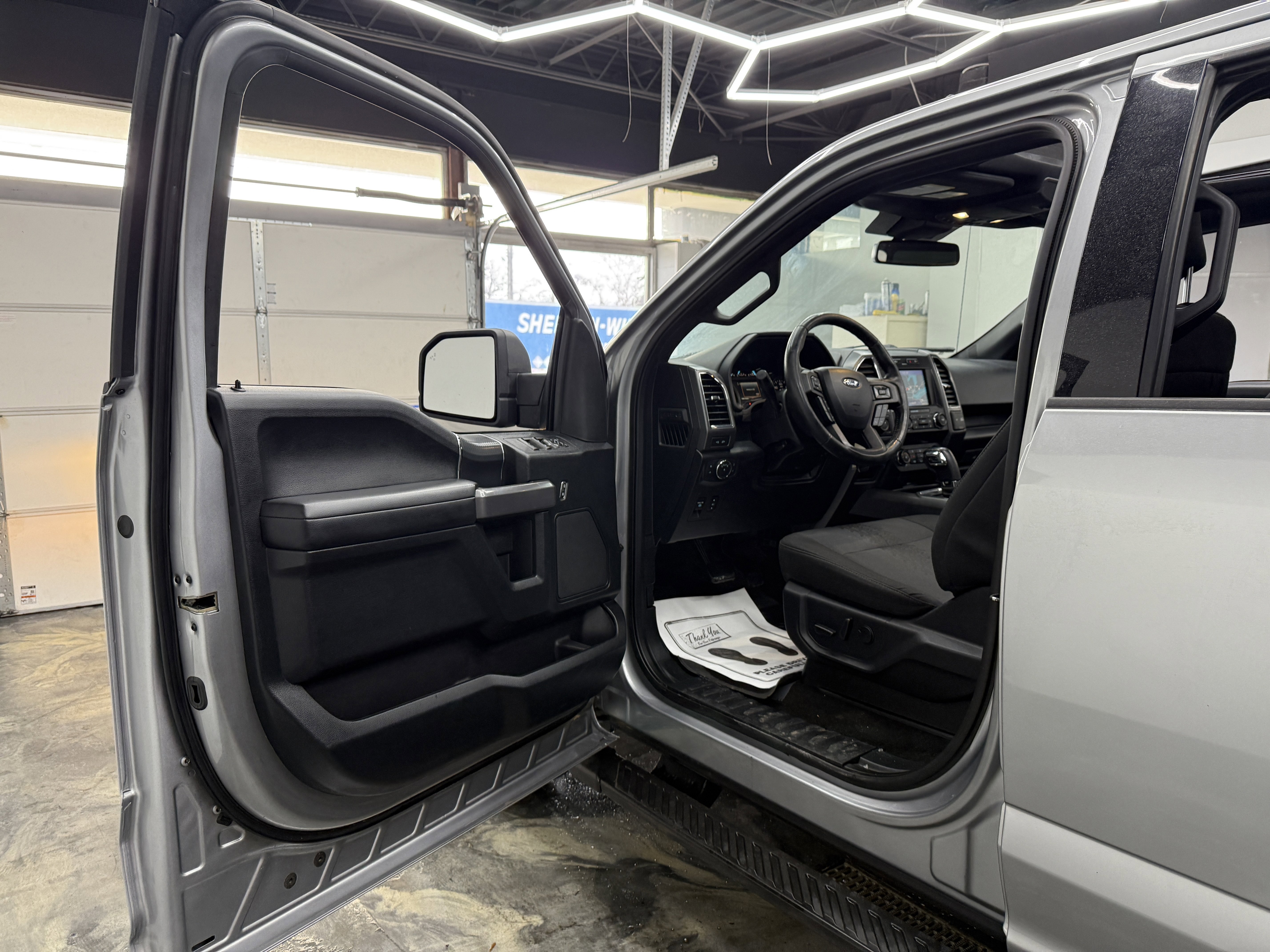 Used 2020 Ford F150 XLT w/ Equipment Group 302A Luxury image 9