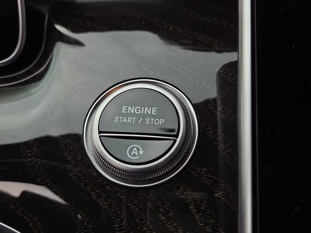 New 2026 Mercedes-Benz C 300 4MATIC Sedan image 10