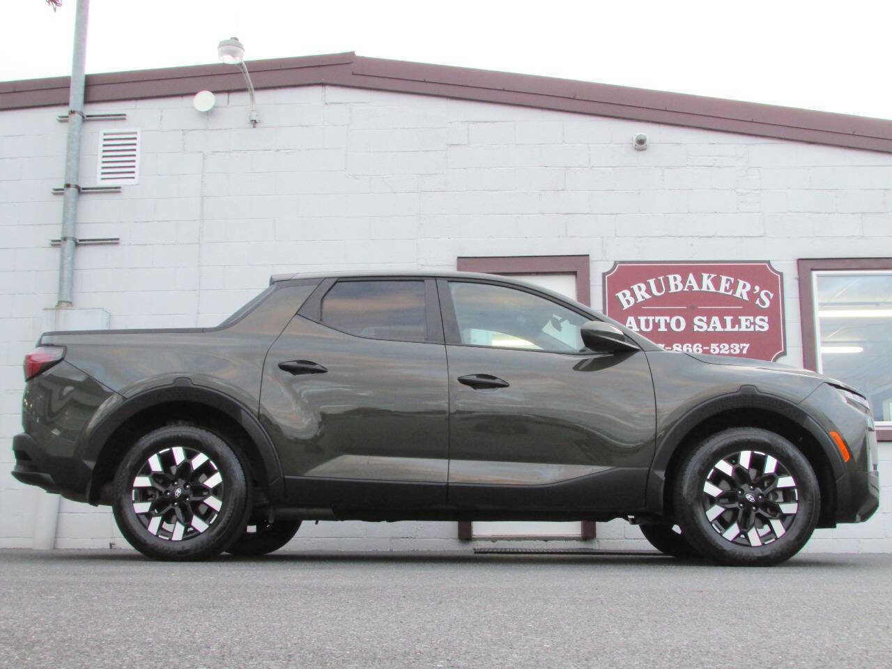 Used 2025 Hyundai Santa Cruz SE image 10