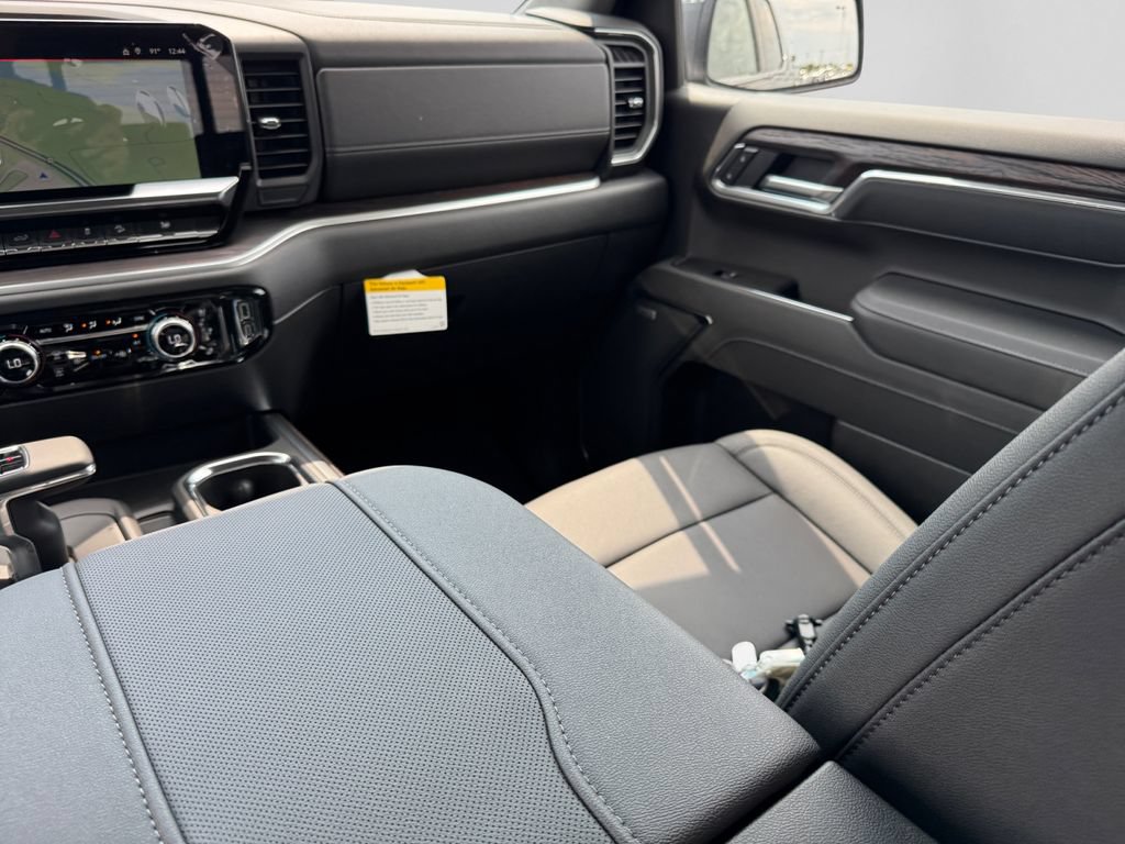 New 2026 GMC Sierra 1500 SLT w/ SLT Premium Plus Package AWD/4WD image 18