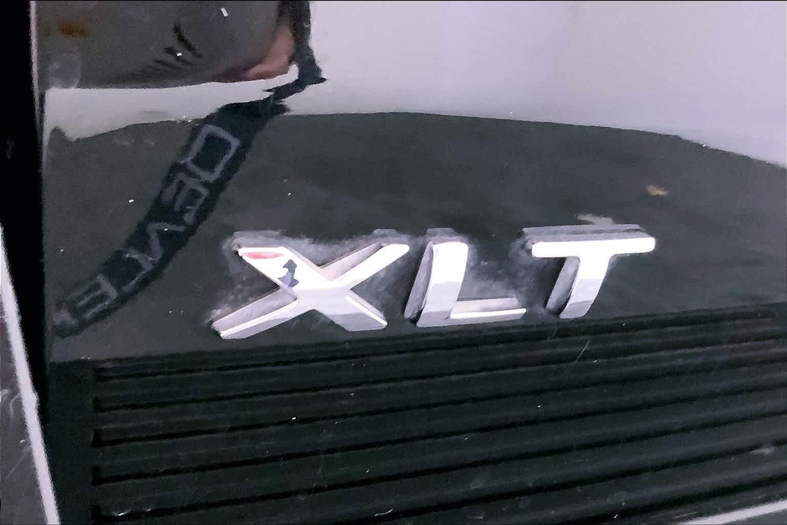 Used 2019 Ford Expedition XLT w/ Equipment Group 201A RWD image 27