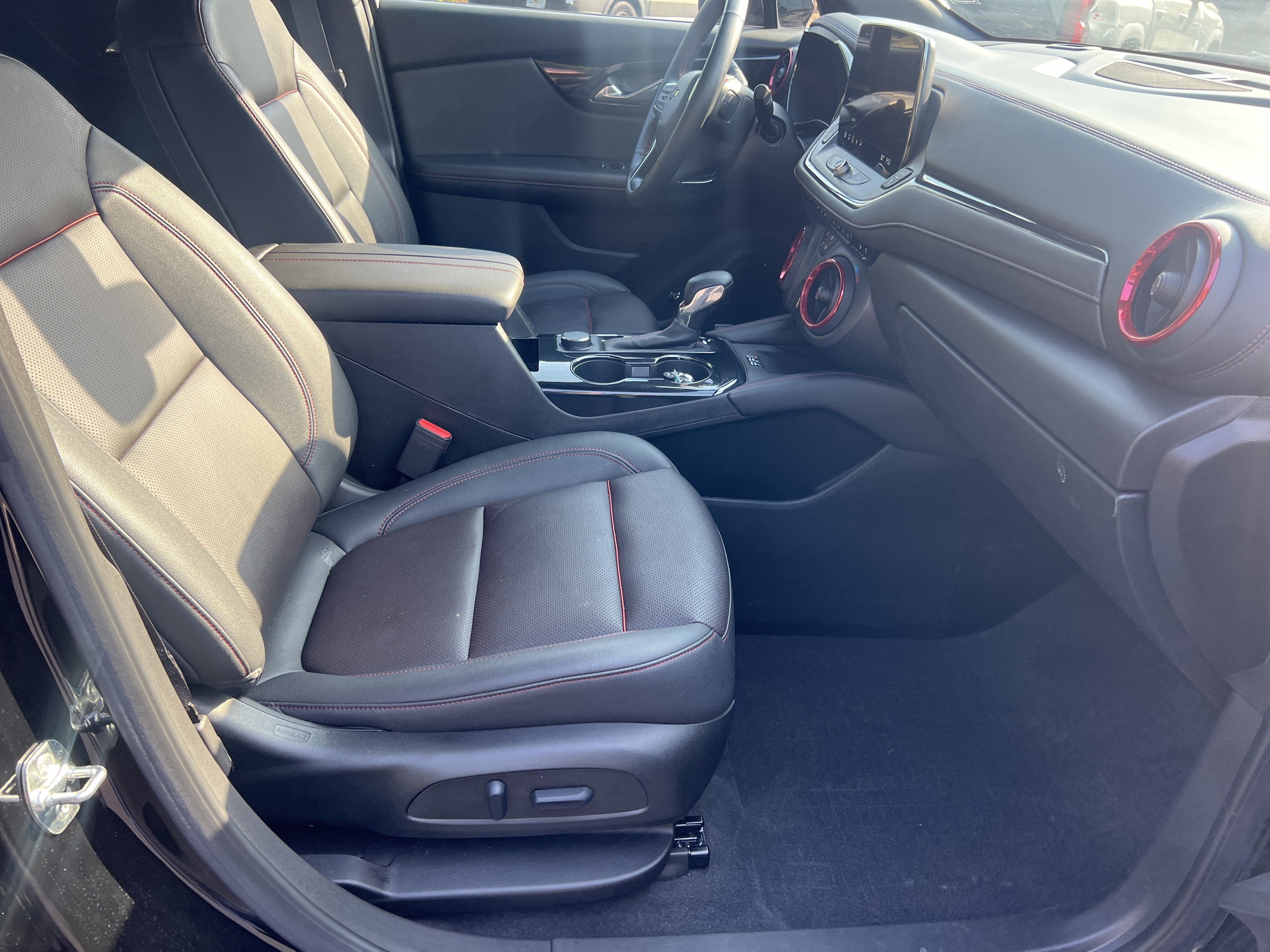 Certified 2023 Chevrolet Blazer RS w/ Enhanced Convenience Package image 13