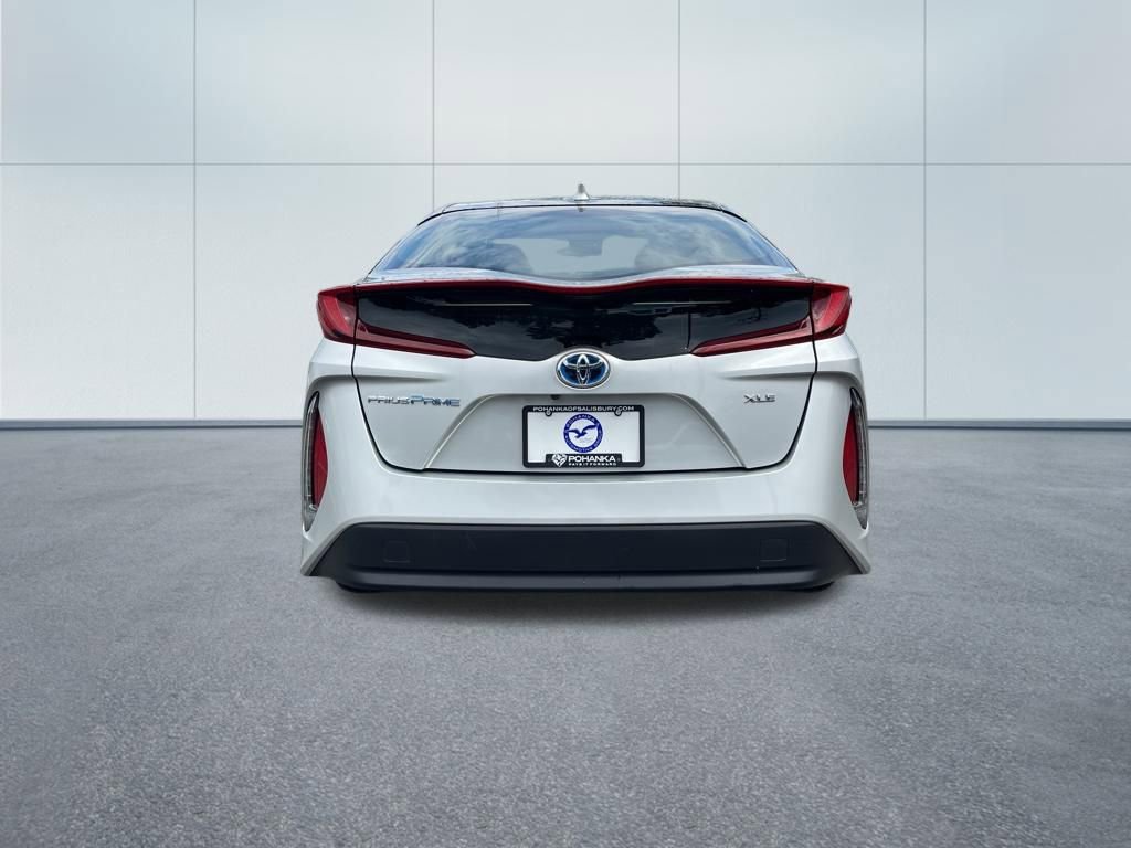 Used 2020 Toyota Prius Prime XLE image 6