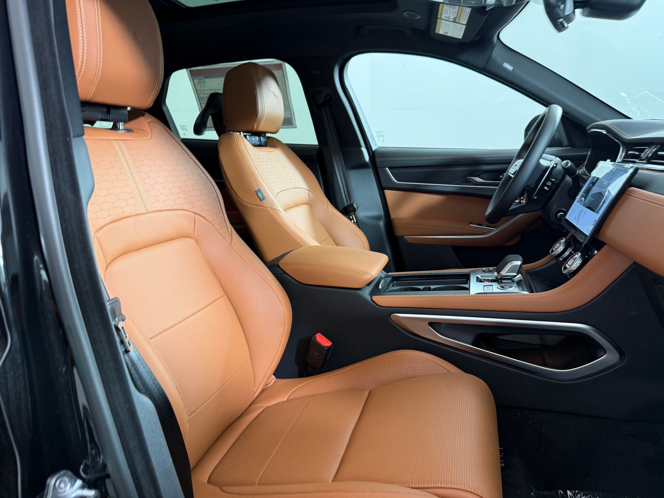 New 2026 Jaguar F-PACE R-Dynamic S AWD/4WD image 23