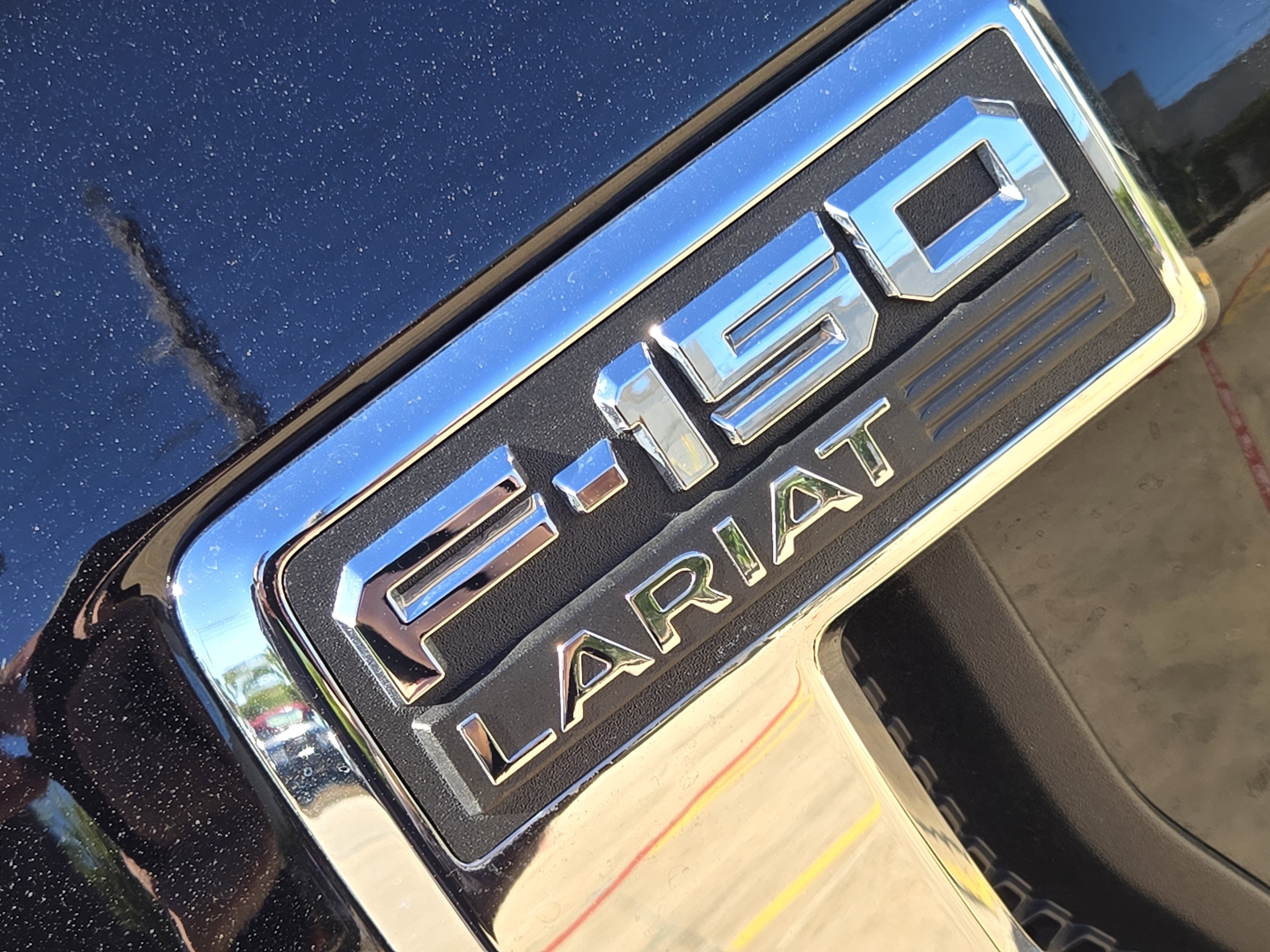 Certified 2025 Ford F150 Lariat image 8
