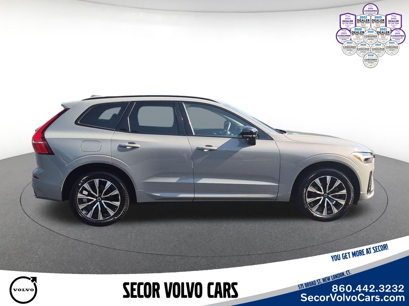 Used 2024 Volvo XC60 B5 Core w/ Protection Package Premier AWD/4WD image 4