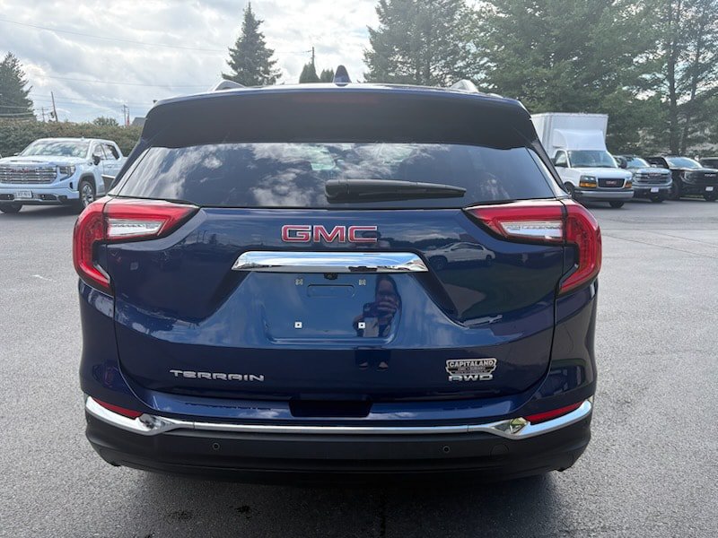 Used 2022 GMC Terrain SLT AWD/4WD image 5