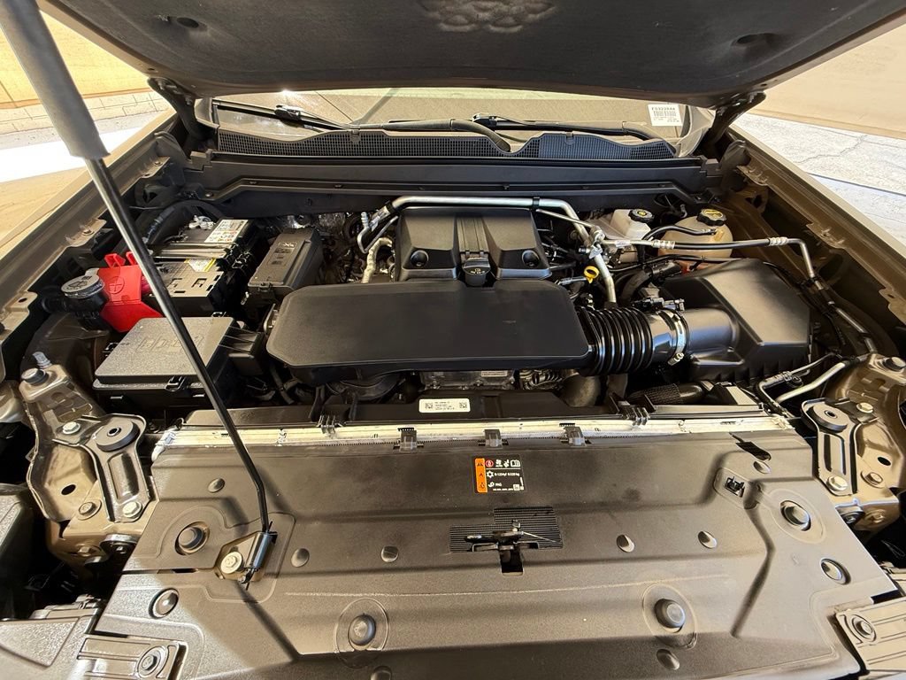 Used 2024 Chevrolet Colorado Trail Boss AWD/4WD image 54