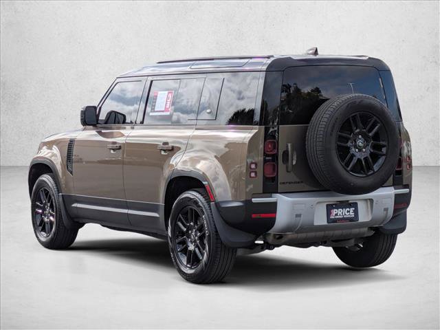 Used 2022 Land Rover Defender 110 S image 8