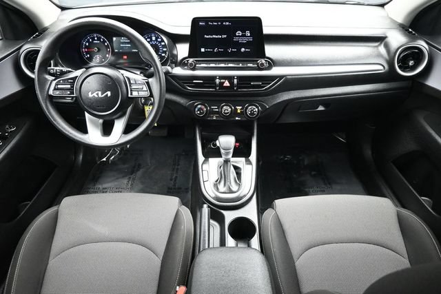 Used 2024 Kia Forte LXS w/ LXS Technology Package FWD image 13