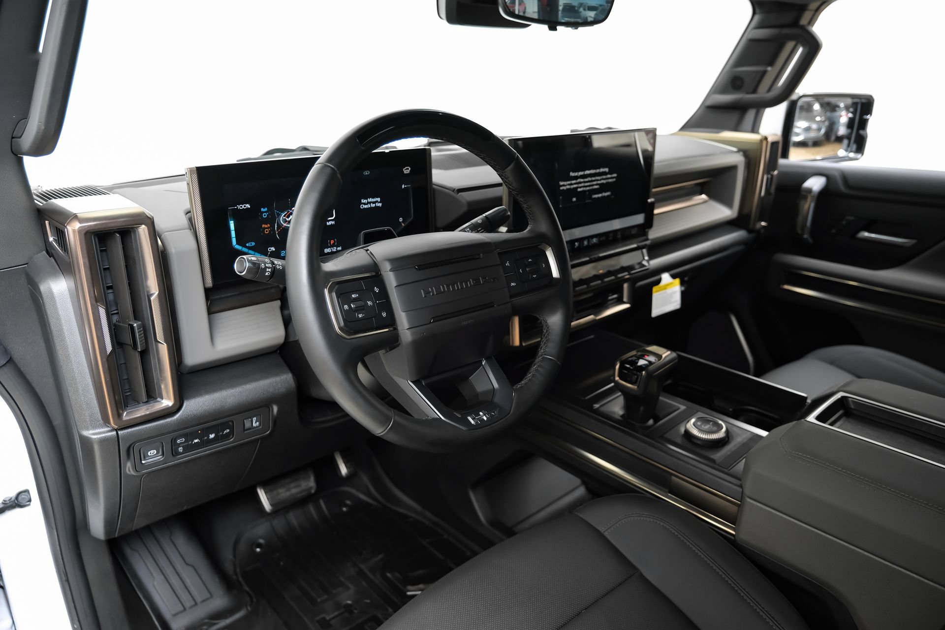 Used 2025 GMC Hummer EV 2X w/ LPO, Sport Package AWD/4WD image 3