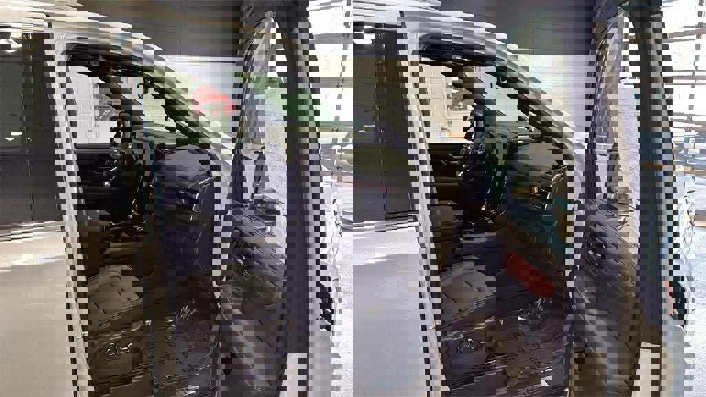 New 2026 GMC Yukon XL Denali w/ Sun & Power Step Package image 12