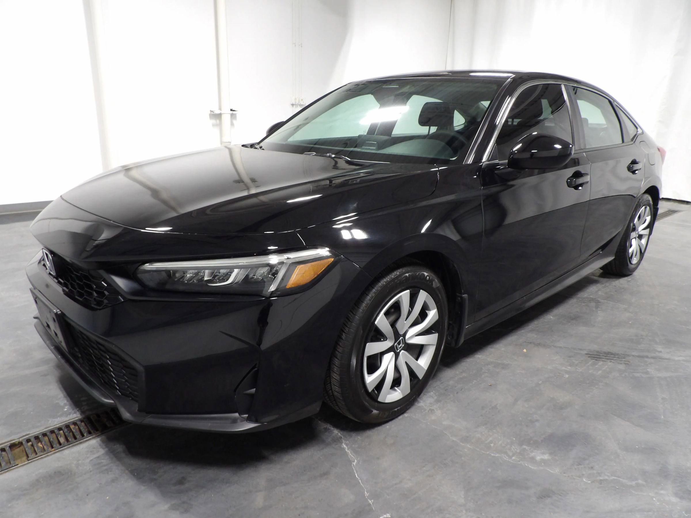 Used 2025 Honda Civic LX image 5