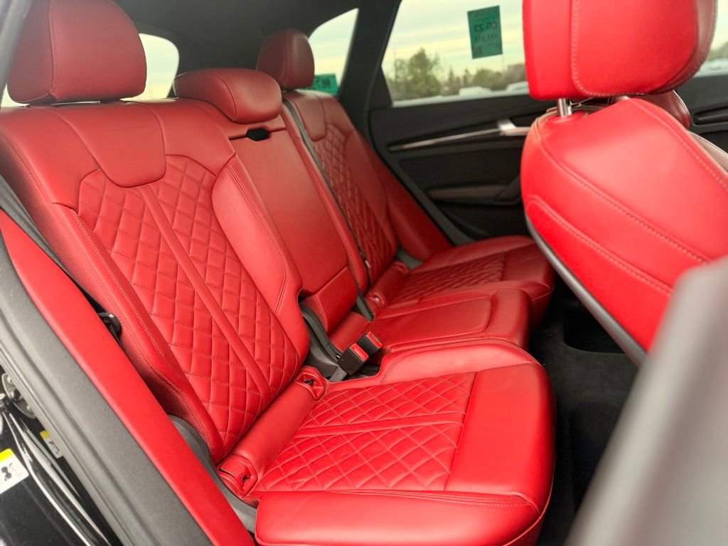 Used 2018 Audi SQ5 Prestige w/ Prestige Package image 13