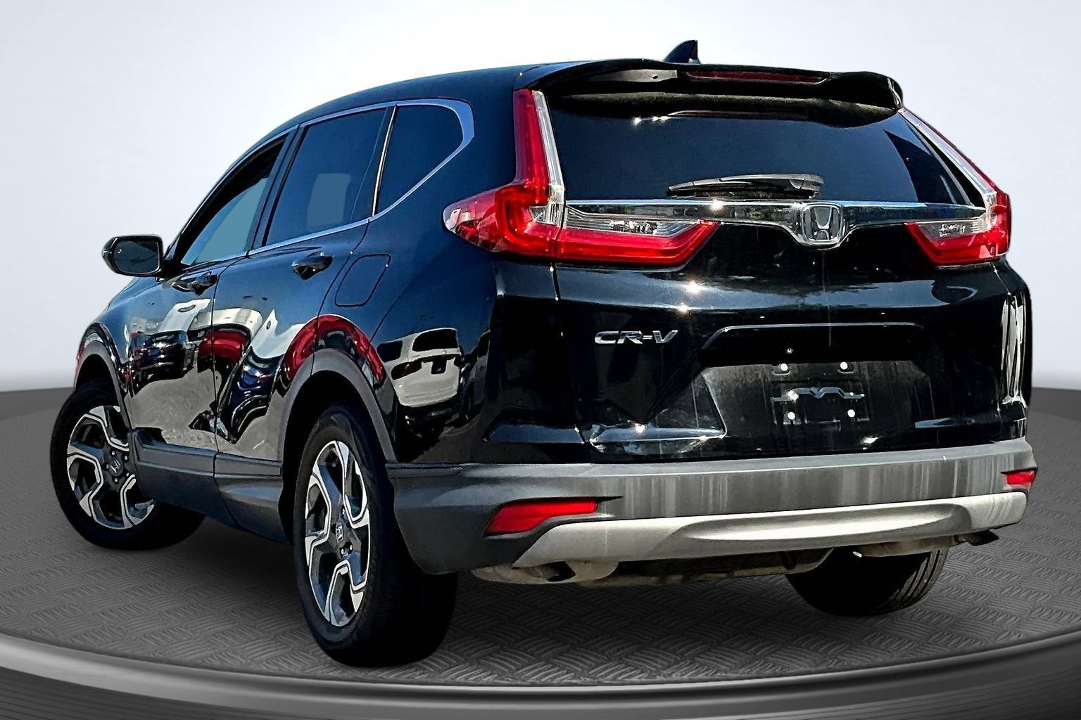 Used 2019 Honda CR-V EX image 4