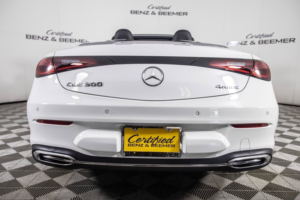 Used 2025 Mercedes-Benz CLE 300 4MATIC Cabriolet image 8