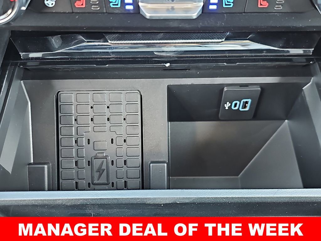 New 2026 Ford F250 Lariat w/ Black Appearance Package image 25