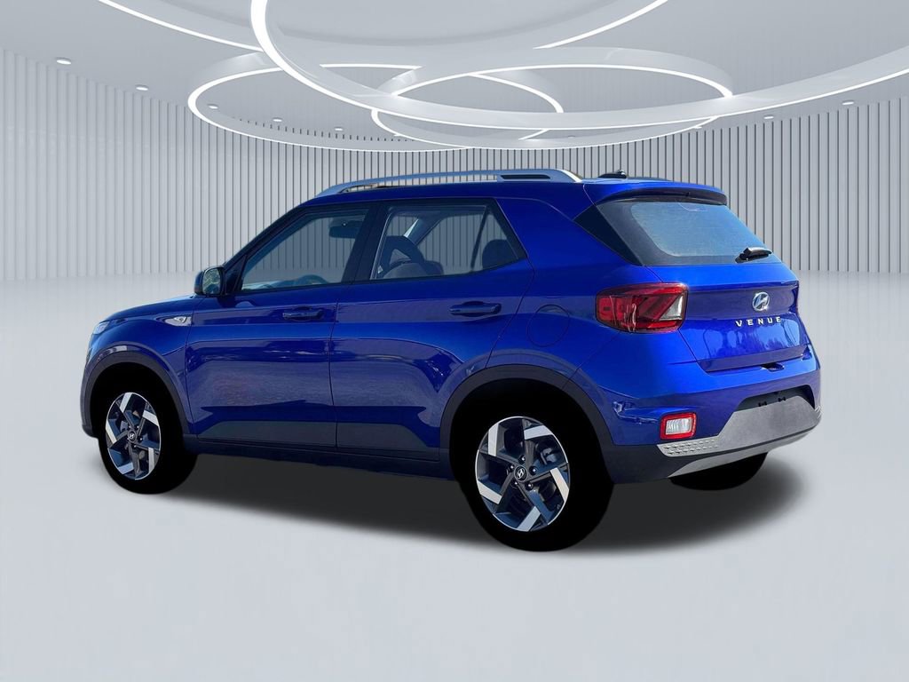 New 2026 Hyundai Venue SEL FWD image 4