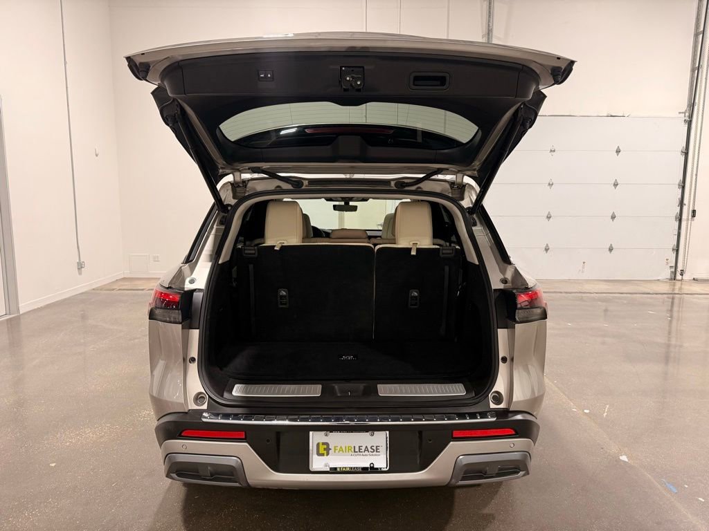 Used 2023 INFINITI QX60 Sensory w/ Vision Package AWD/4WD image 9