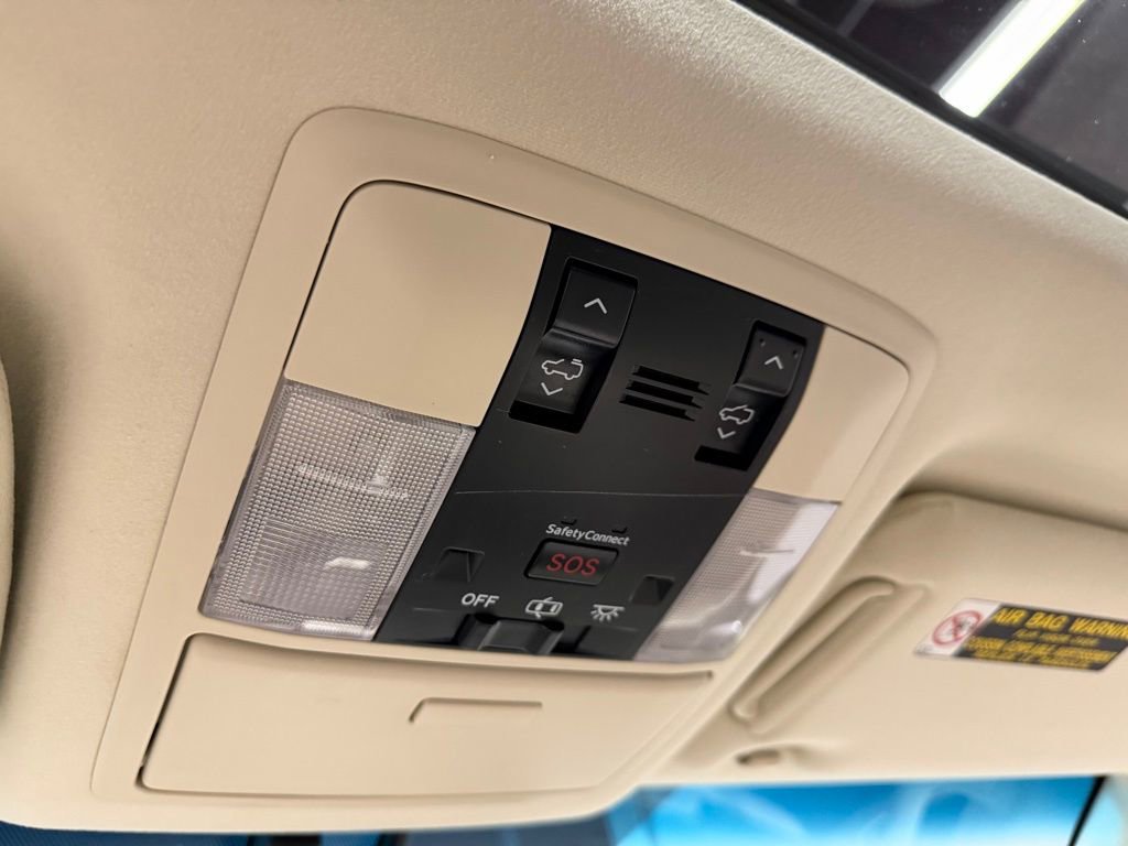 Used 2015 Lexus GX 460 w/ Premium Package image 49