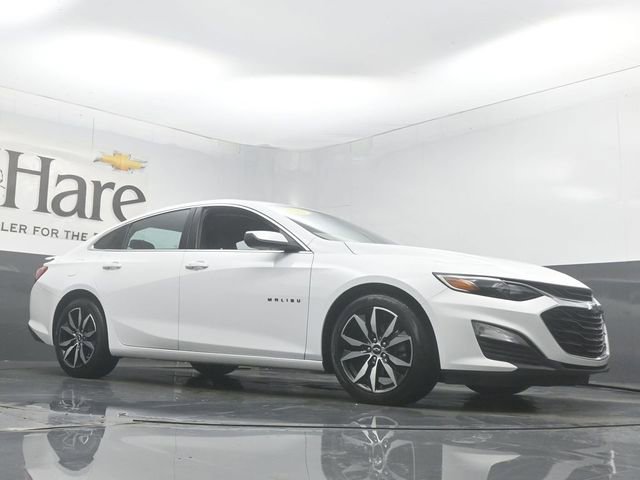 Used 2023 Chevrolet Malibu RS image 2