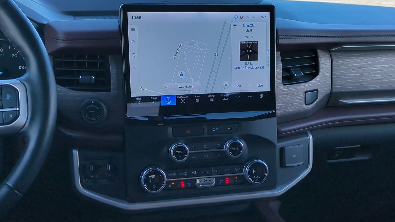 Used 2023 Ford Expedition Limited image 32