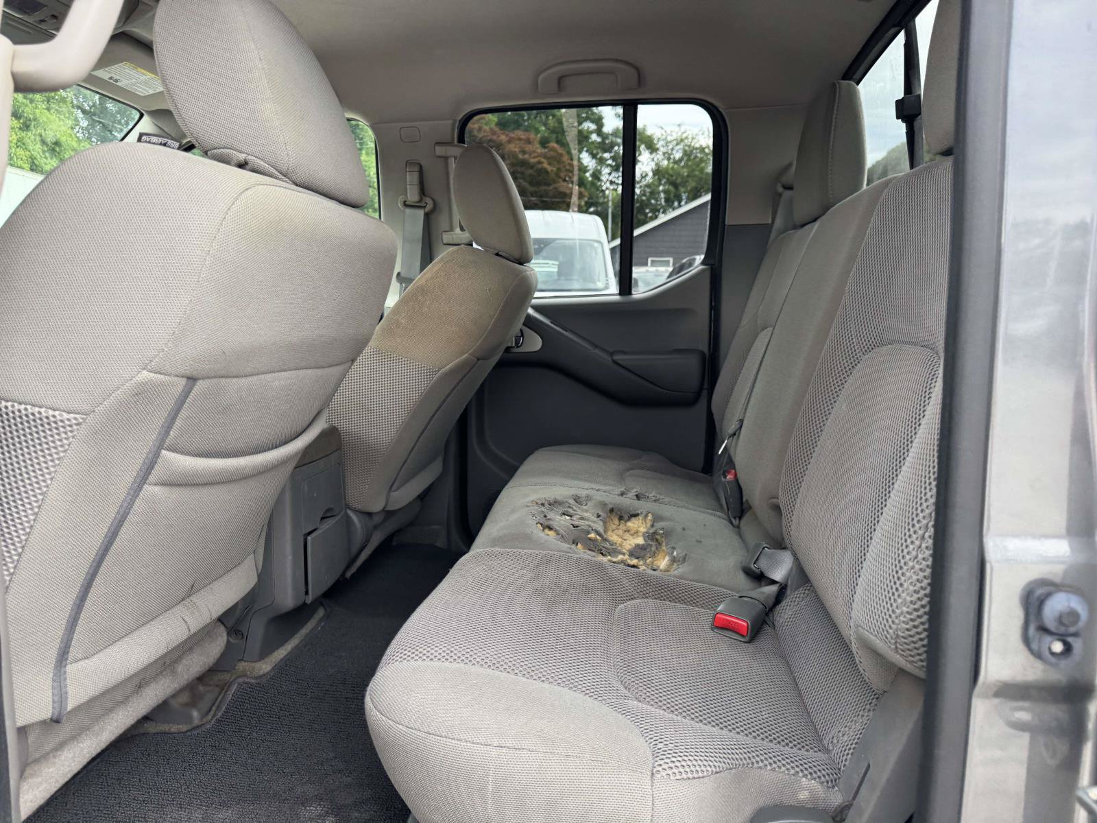 Used 2018 Nissan Frontier SV w/ Value Truck Package AWD/4WD image 9