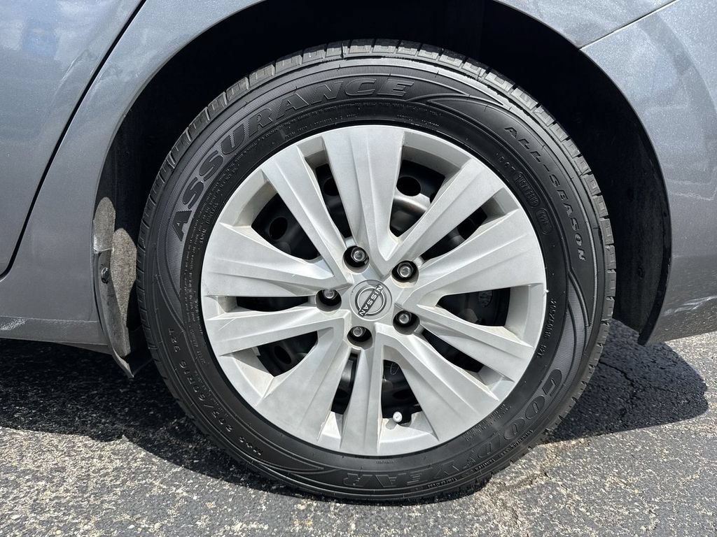 Used 2024 Nissan Sentra S FWD image 10