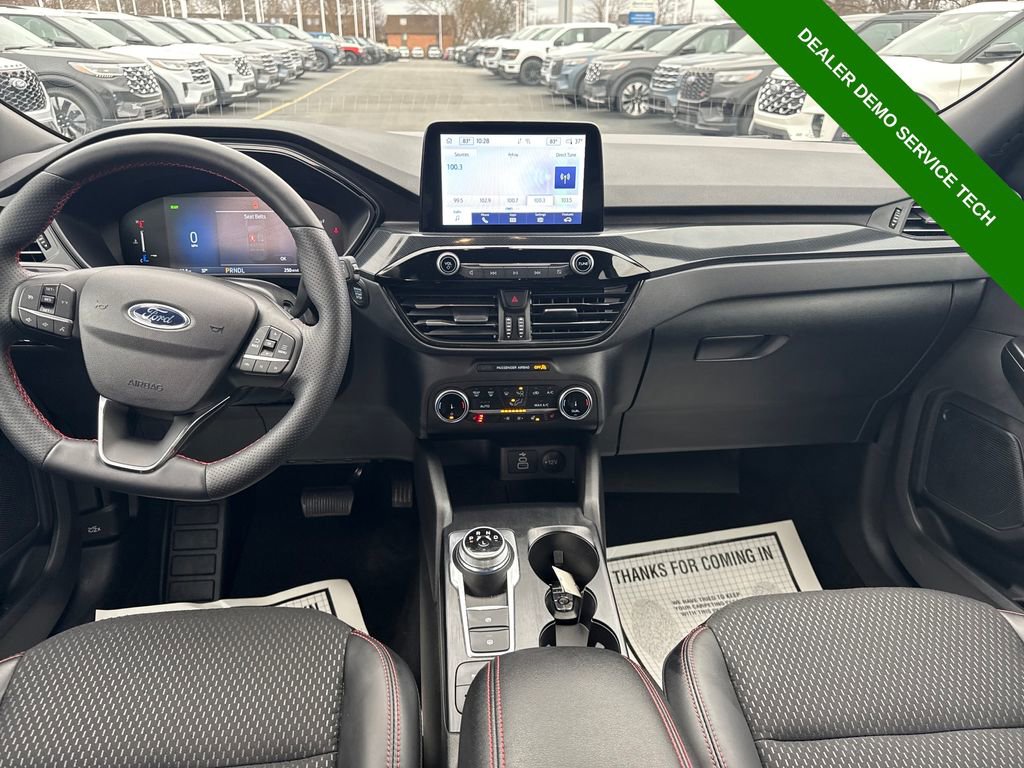 Used 2025 Ford Escape ST-Line Elite image 15