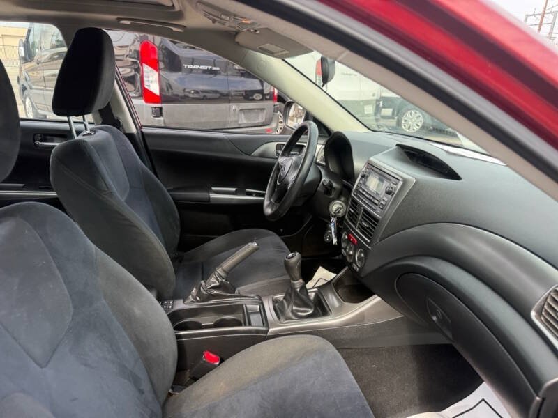 Used 2011 Subaru Impreza 2.5i Premium w/ PWR Moonroof Value Pkg AWD/4WD image 8