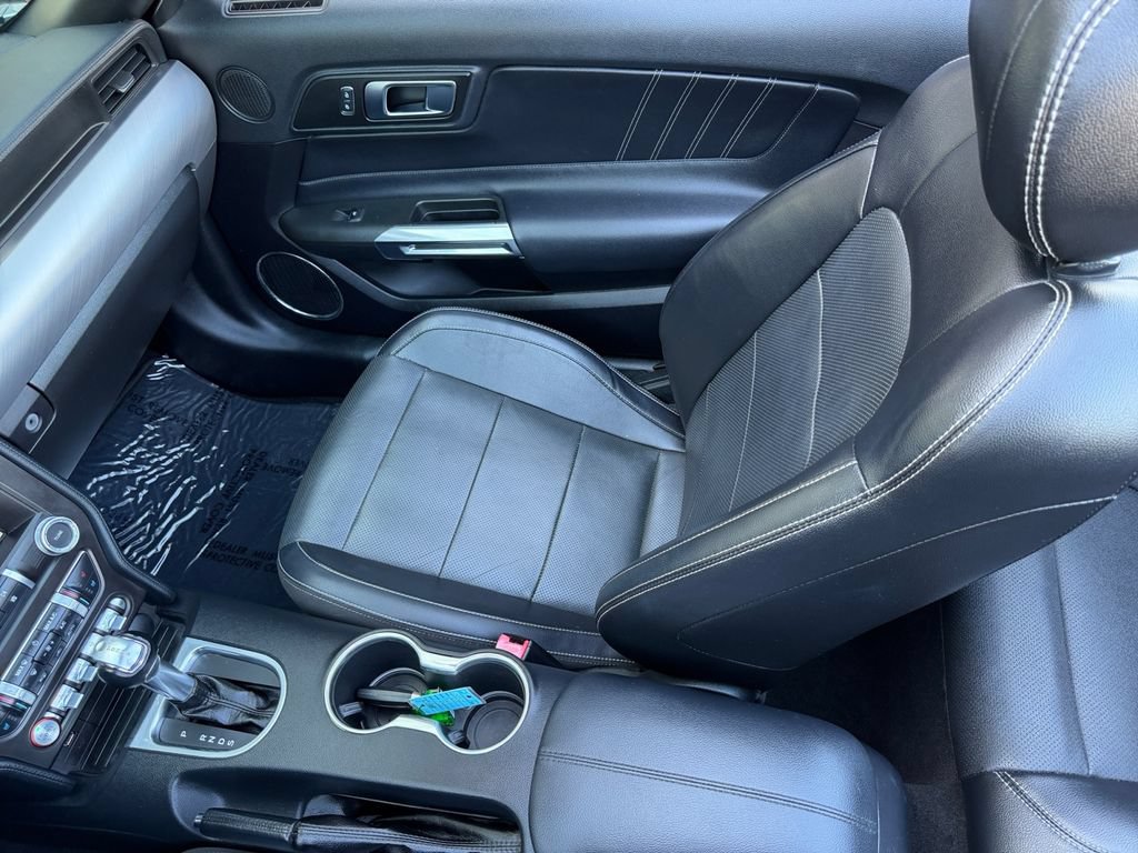 Used 2019 Ford Mustang Premium RWD image 39