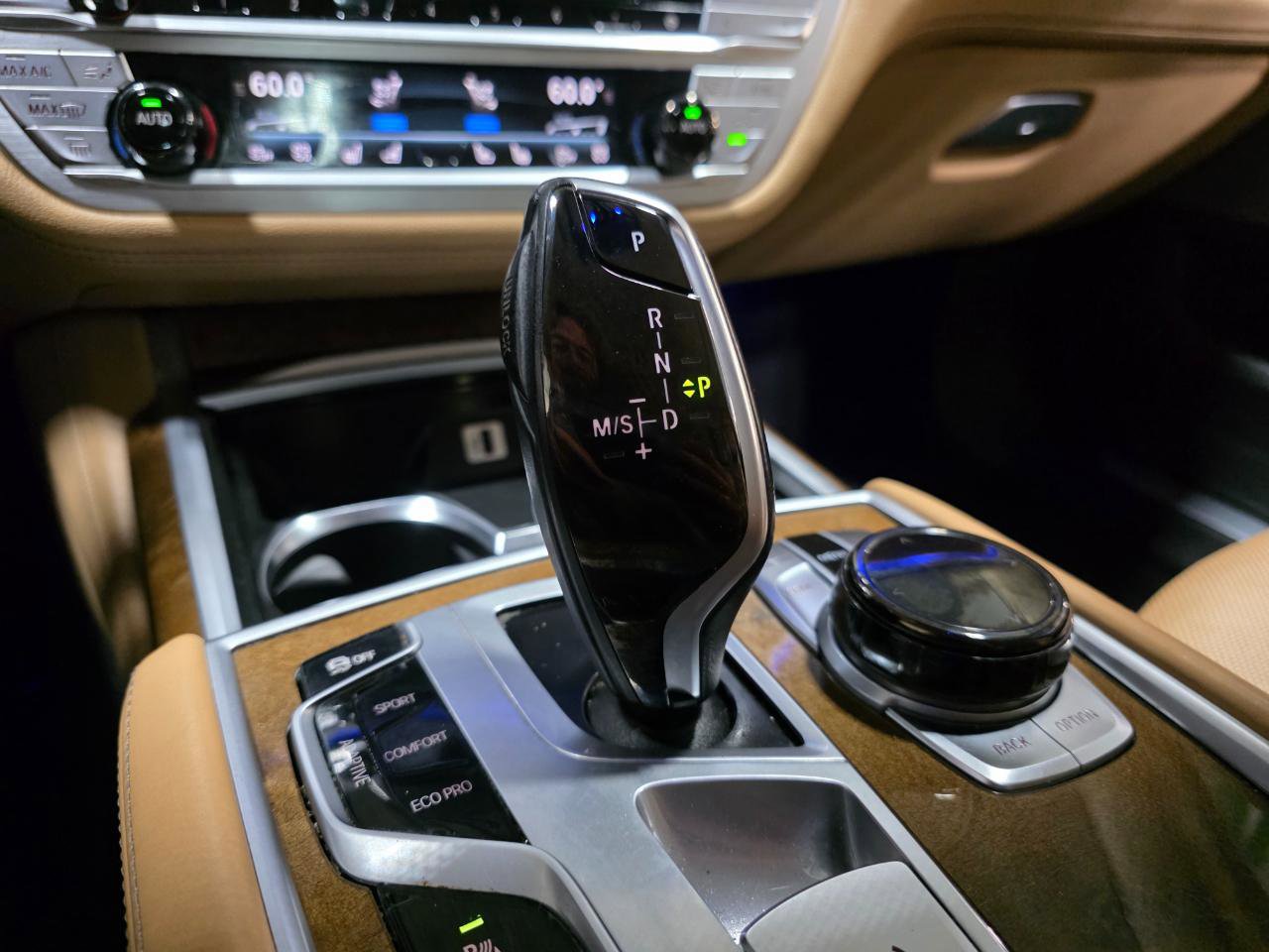 Used 2017 BMW 740i xDrive image 39