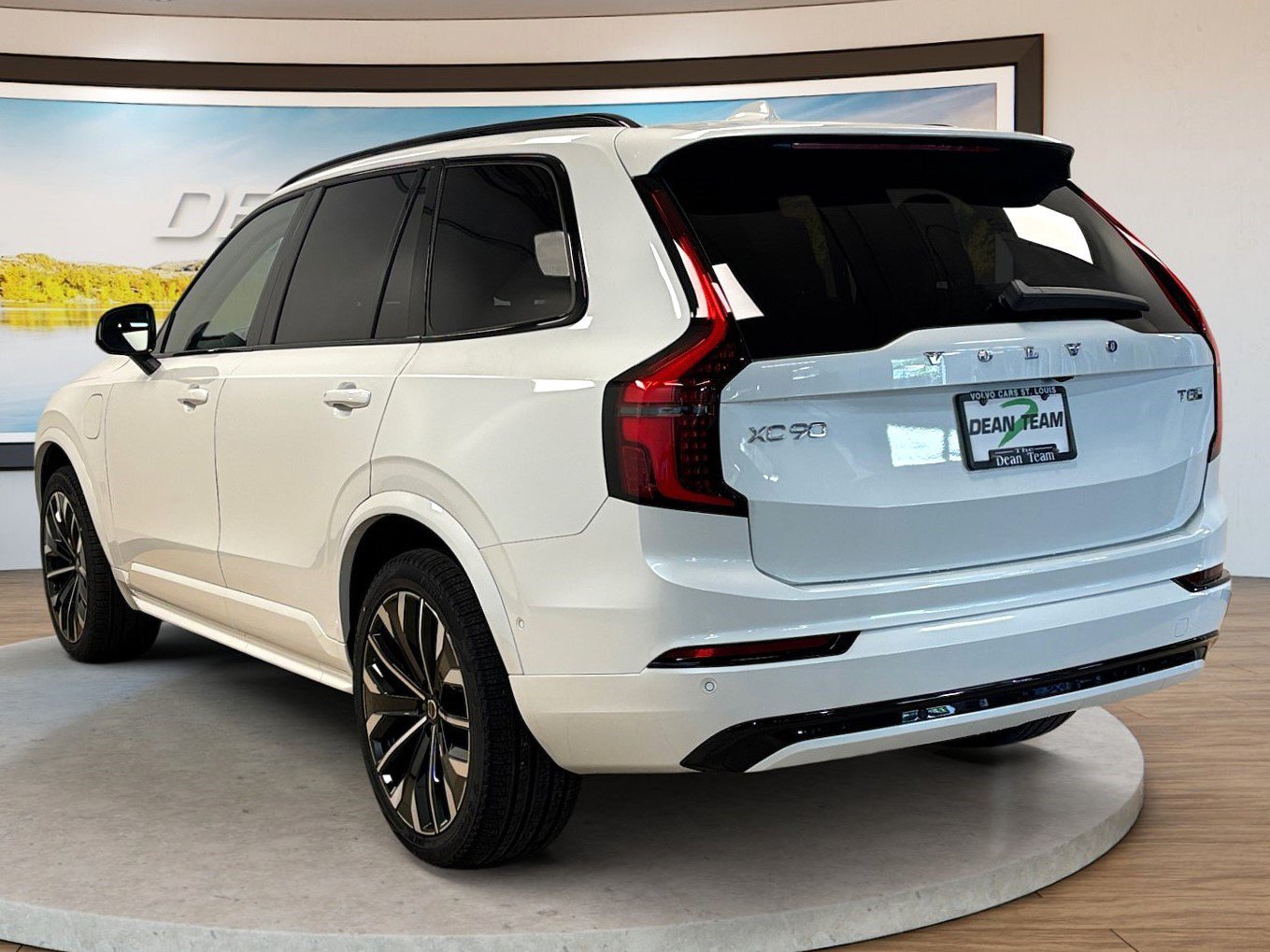 New 2026 Volvo XC90 B6 Core AWD/4WD image 7