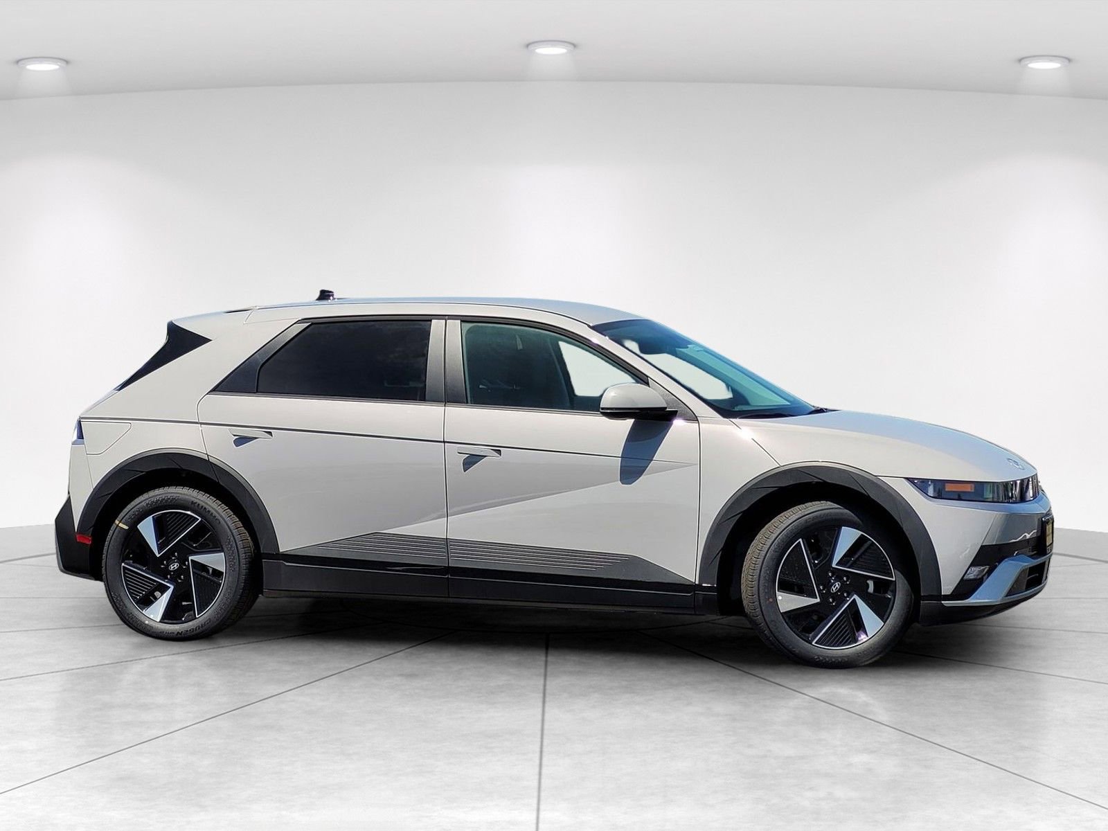 New 2026 Hyundai Ioniq 5 SEL RWD image 8