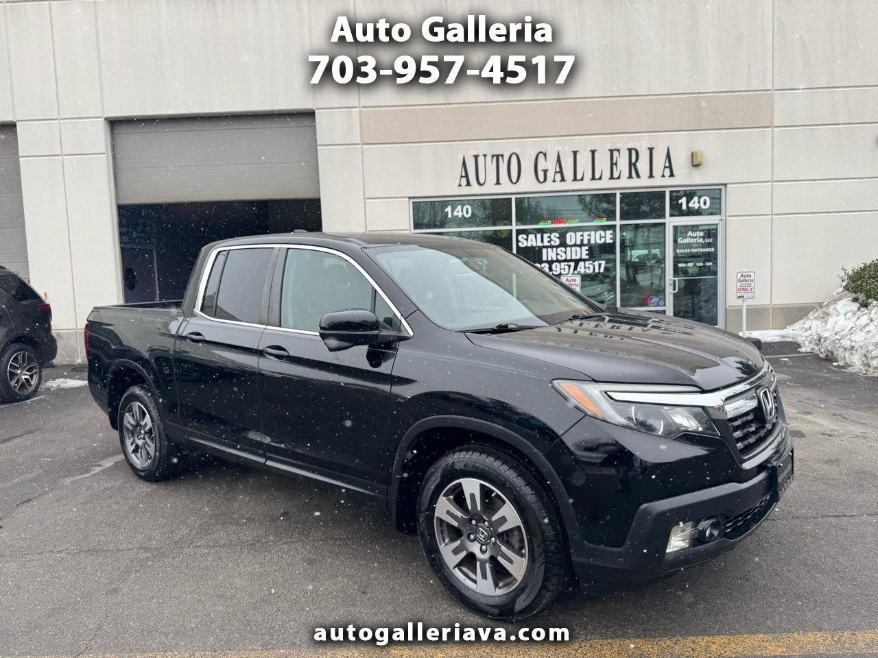 Used 2017 Honda Ridgeline RTL-T image 1