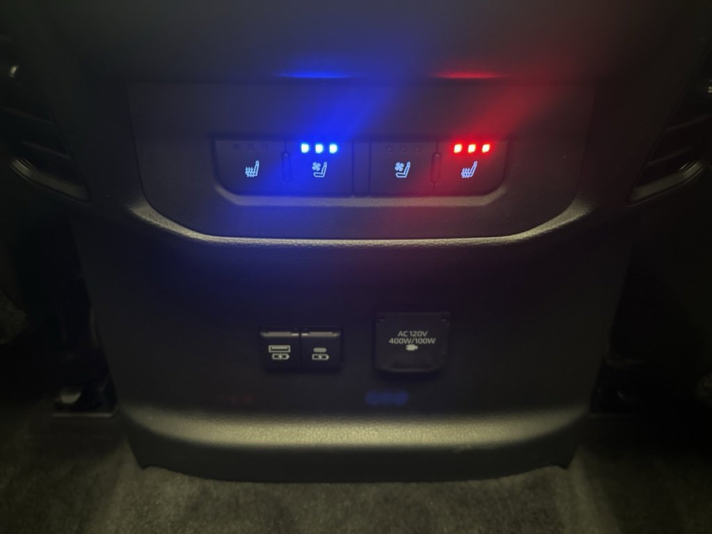 Used 2023 Toyota Tundra Platinum image 22