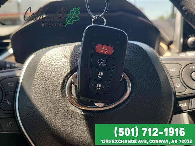 Used 2025 Toyota RAV4 XLE Premium FWD image 31
