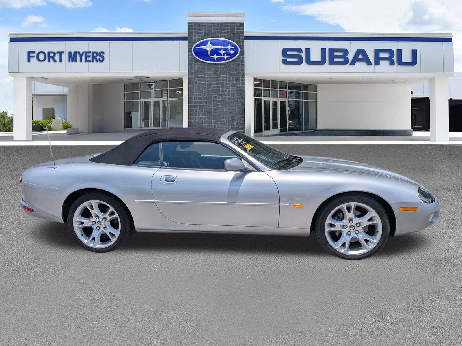 Used 2003 Jaguar XK8 Convertible RWD image 3