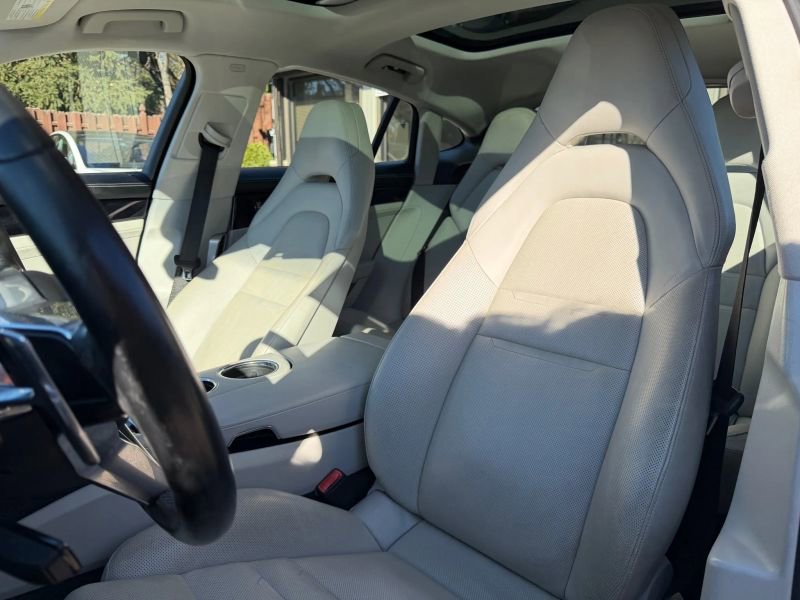 Used 2018 Porsche Panamera 4S image 10