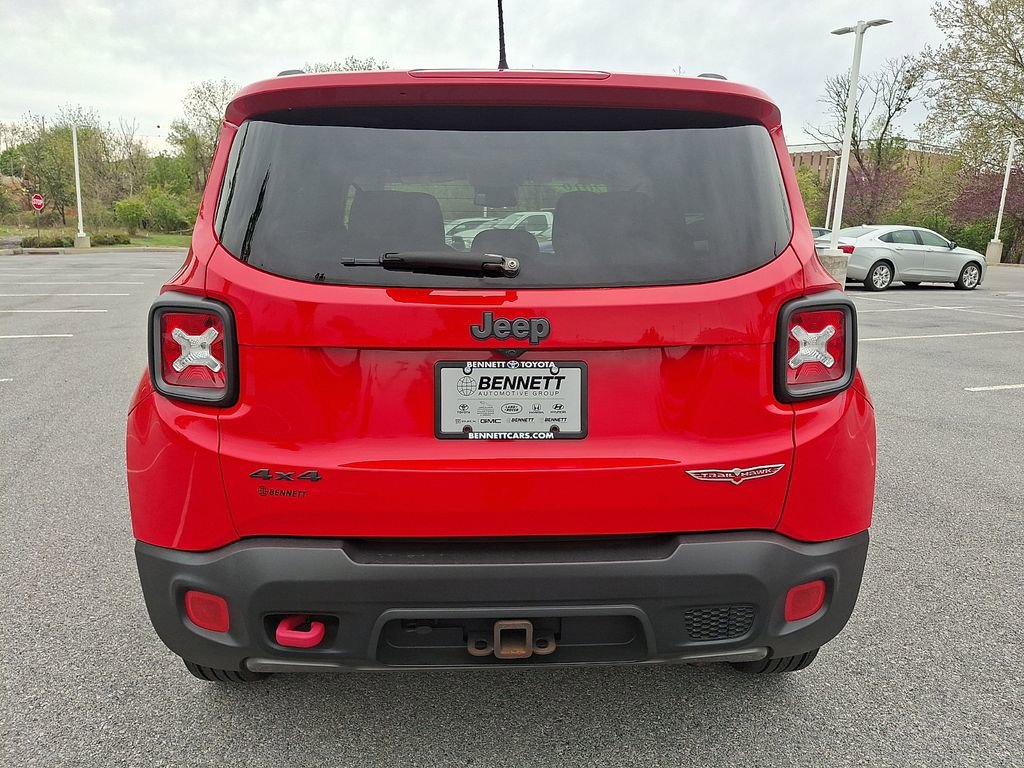 Used 2016 Jeep Renegade Trailhawk AWD/4WD image 9
