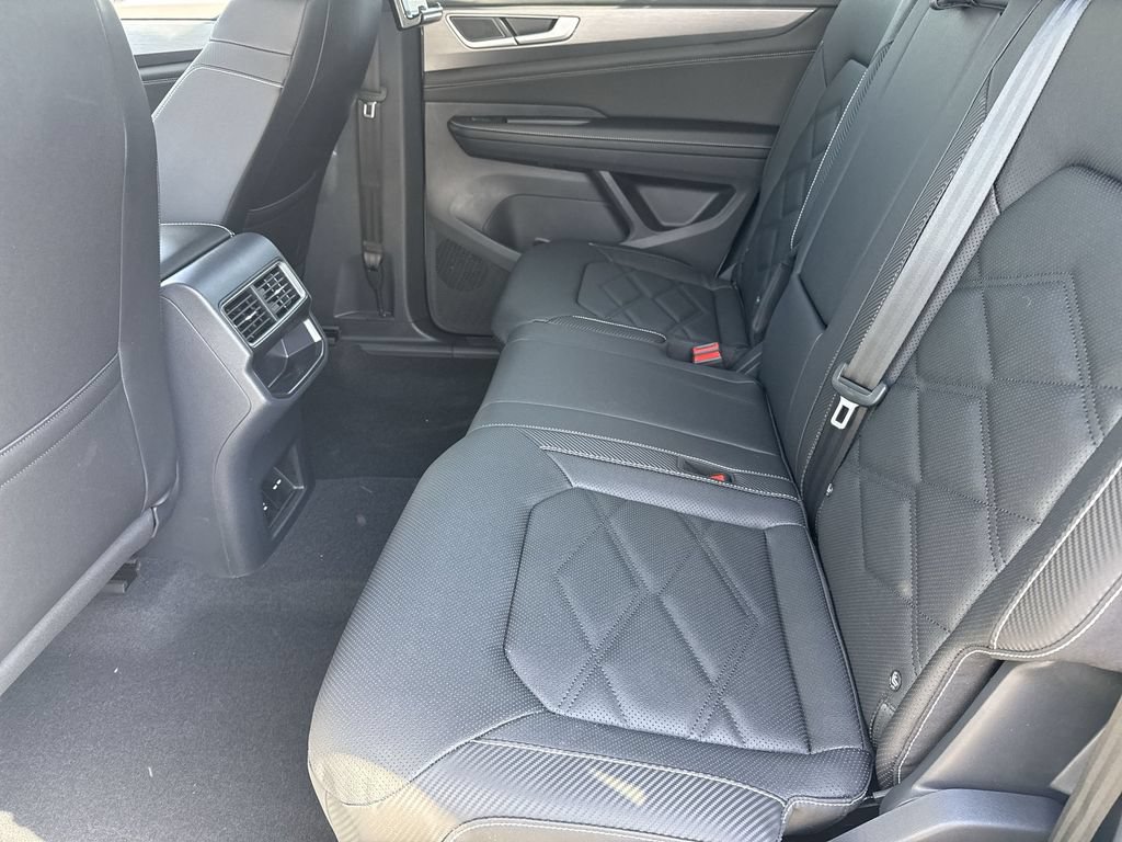 New 2026 Volkswagen Atlas Cross Sport SE AWD/4WD image 28