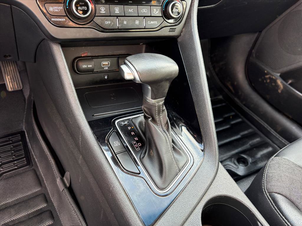 Used 2022 Kia Niro EX image 22